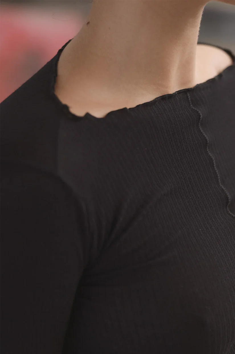 Baserange Pama Long Sleeve - Black - Image 4