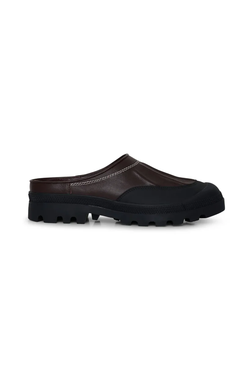 Commonplace Essentials Gardeners Clog - Brown