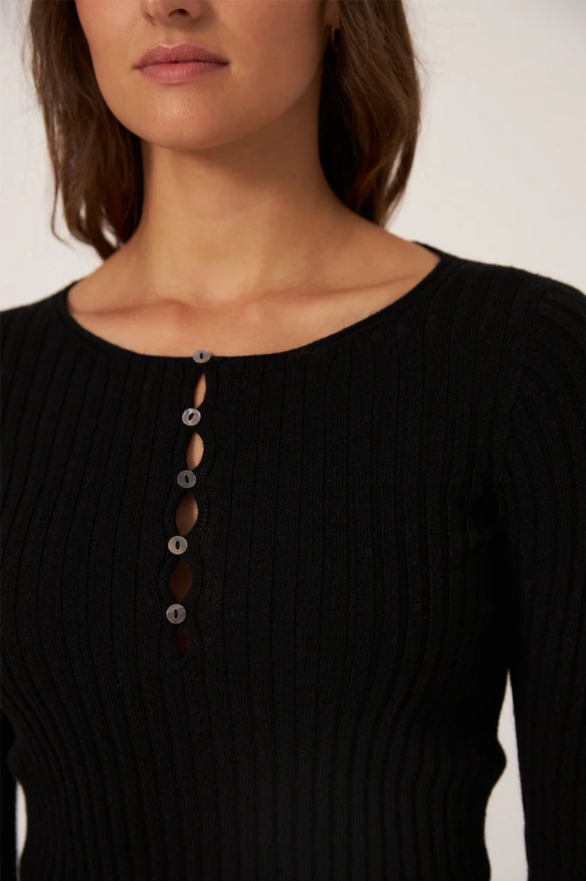 Francie The Form Top - Black - Image 4