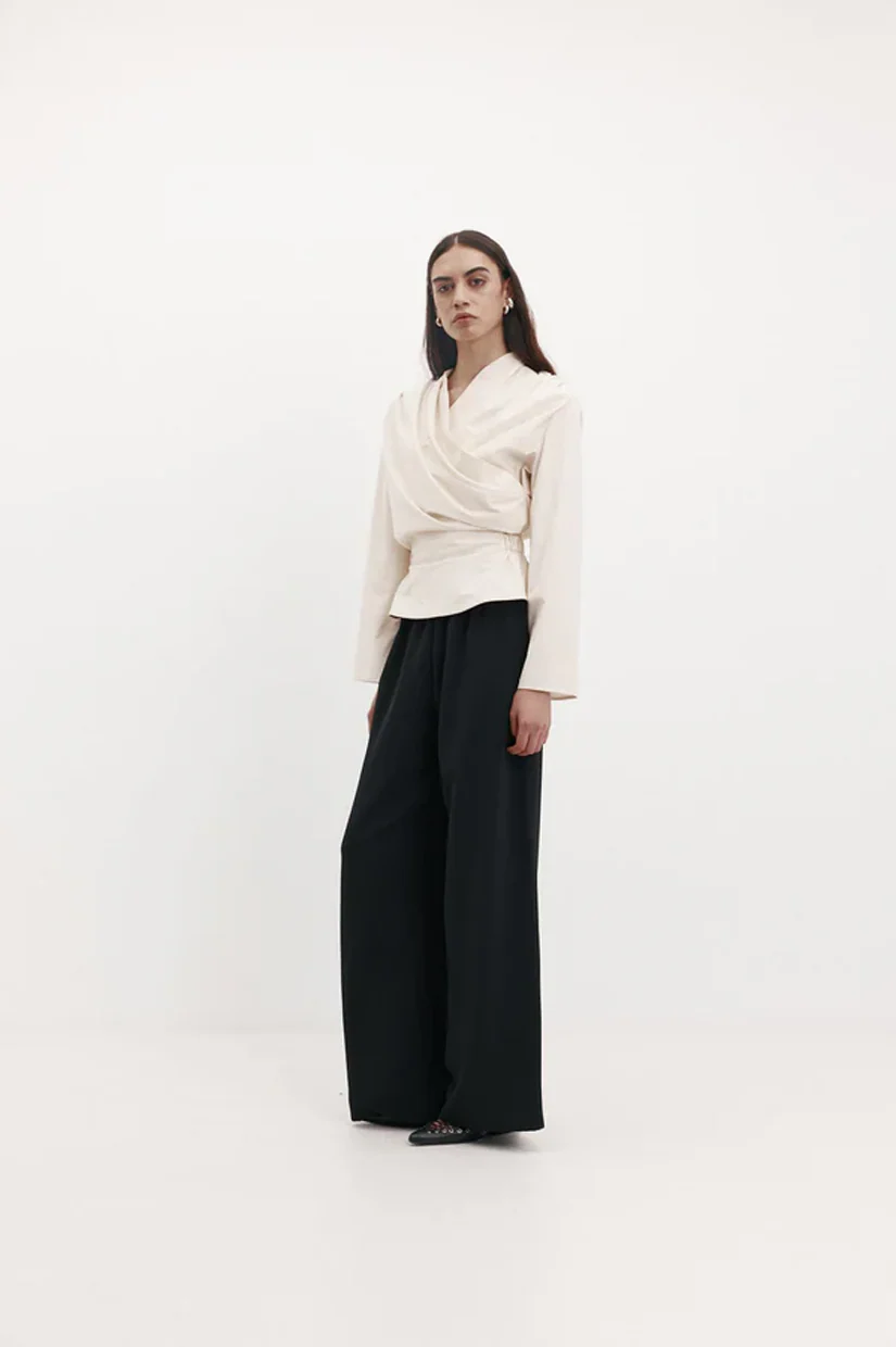 Harris Tapper Long Sleeve Chaimberlain Top - Vanilla - Image 2