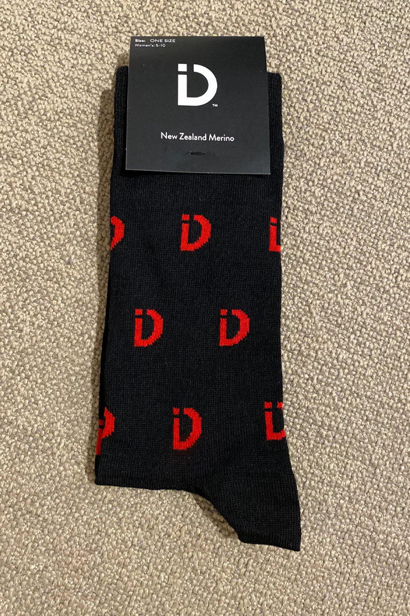 iD Socks - Black/Red