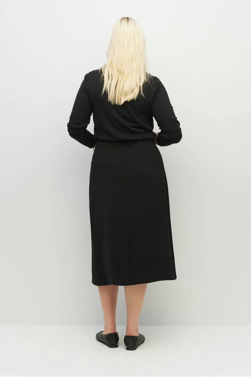 Juliette Hogan JHL L/S Luxe T - Black - Image 4