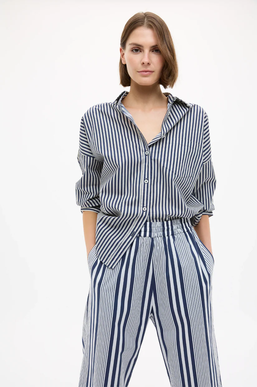 LMND Chiara Long Sleeve Shirt Stripe - Navy/Sponge Natural - Image 2