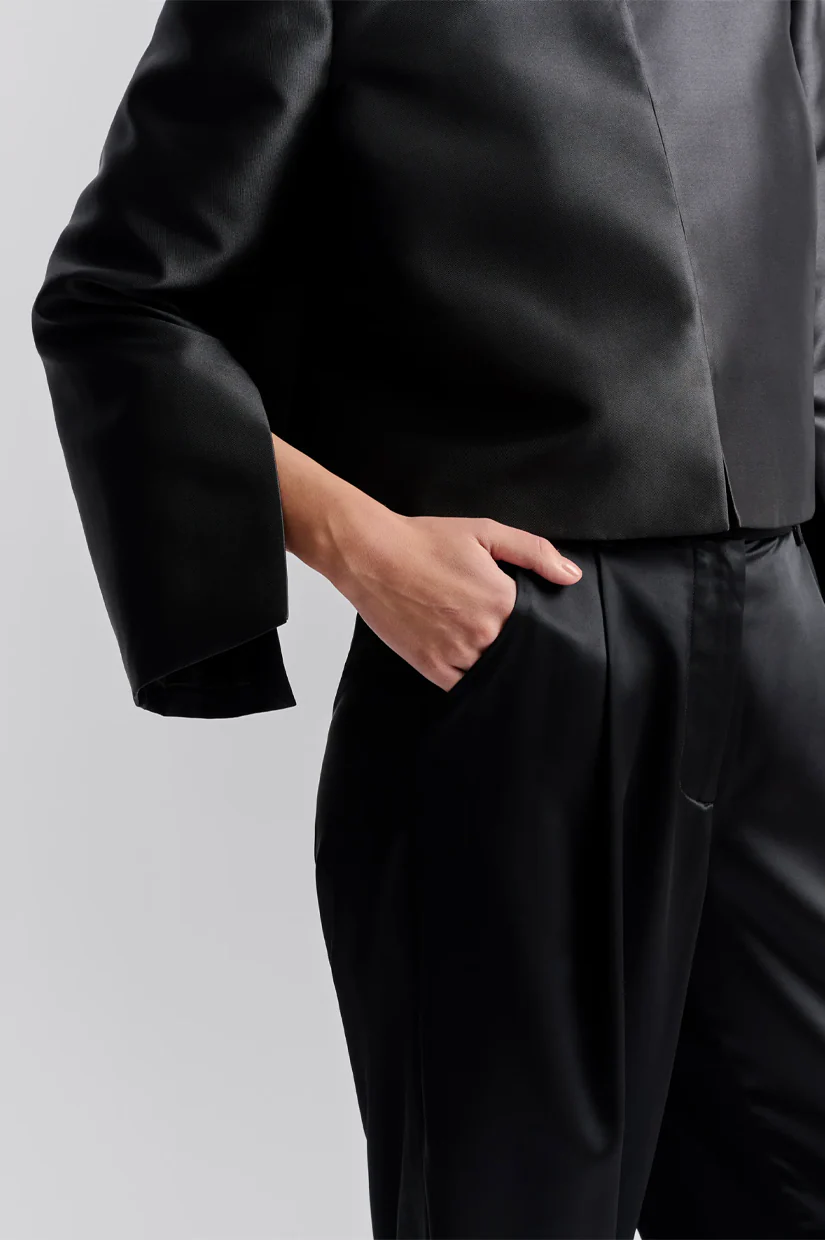 Malina Ruthie Cropped Blouse - Black - Image 3