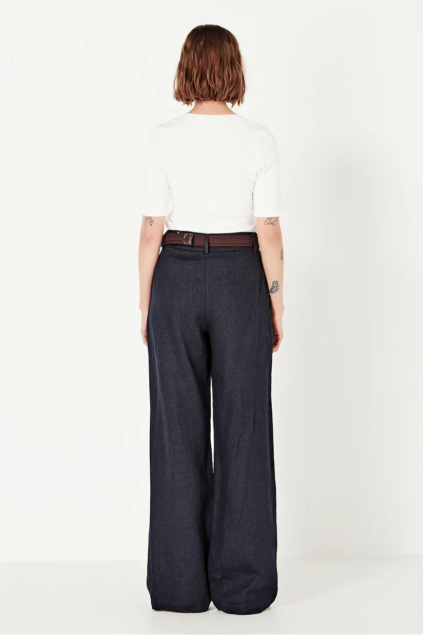 Shjark Lila Tee - White - Image 3