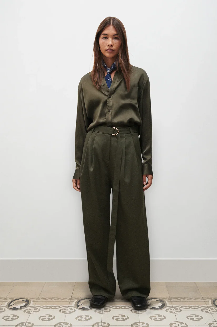 Silk Laundry Boyfriend Shirt 2.0 - Pine