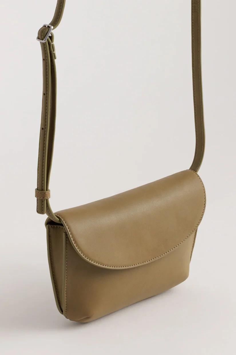 Yu Mei Keriana Clutch - Jade Lambskin - Image 3