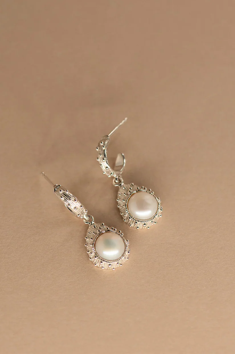 Zoe & Morgan Lulu Earring - 925 Sterling Silver with Freshwater Pearls - Image 3